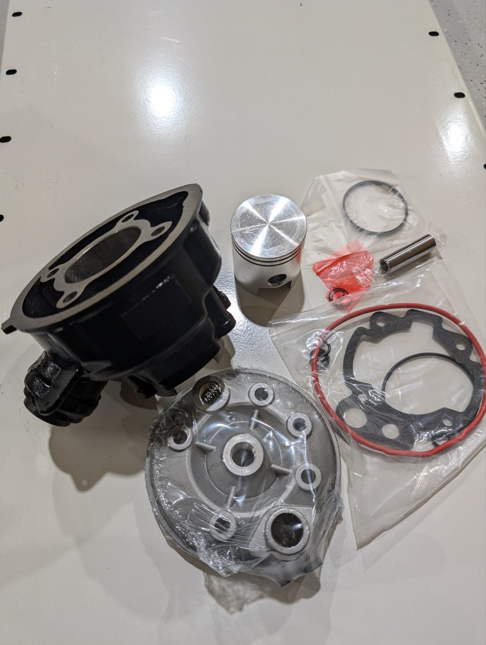 TNA CHARGE 70CC Sylinterisarja AM6